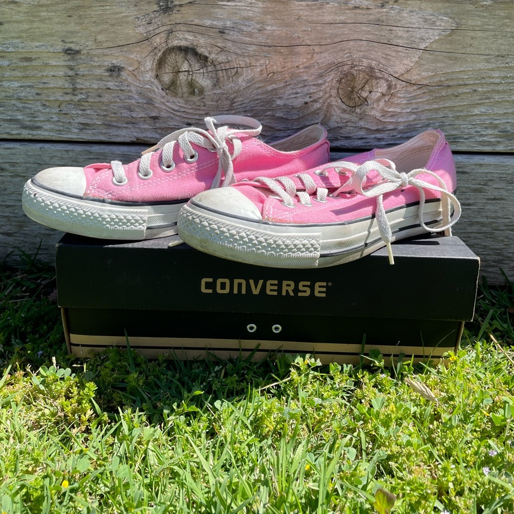 US size 7 Pink Converse used worn ALL STAR